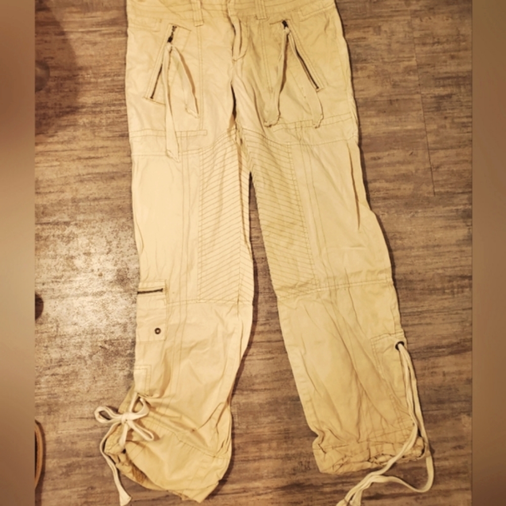 🦋 Rare Vintage Cargo Pants